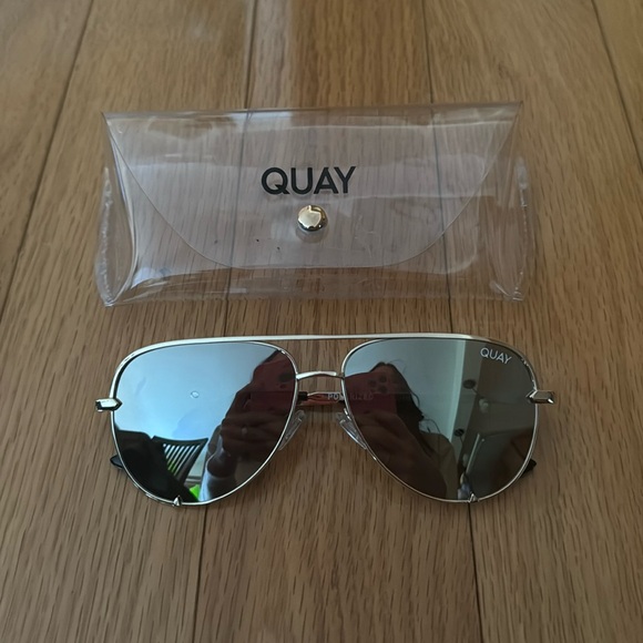 Quay High Key Mini - Picture 1 of 4